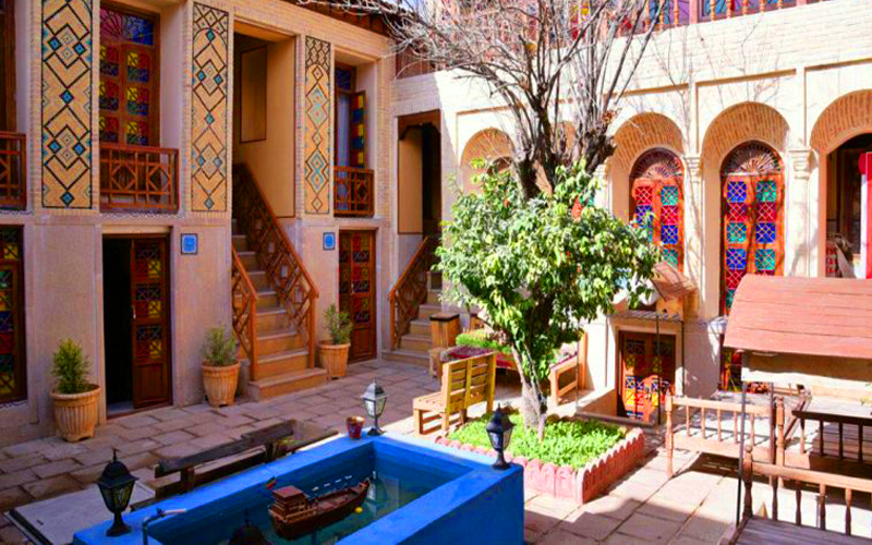 Traditional Niayesh Hotel